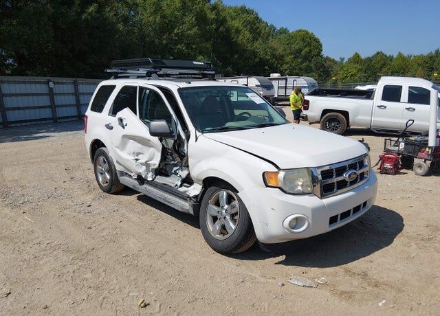 2011 FORD Escape