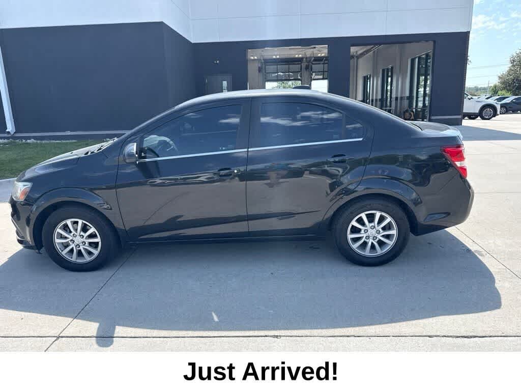 2017 CHEVROLET Sonic