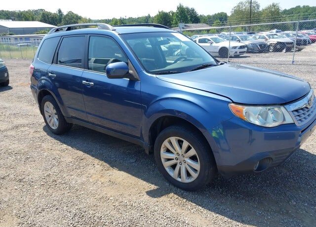 2013 SUBARU Forester