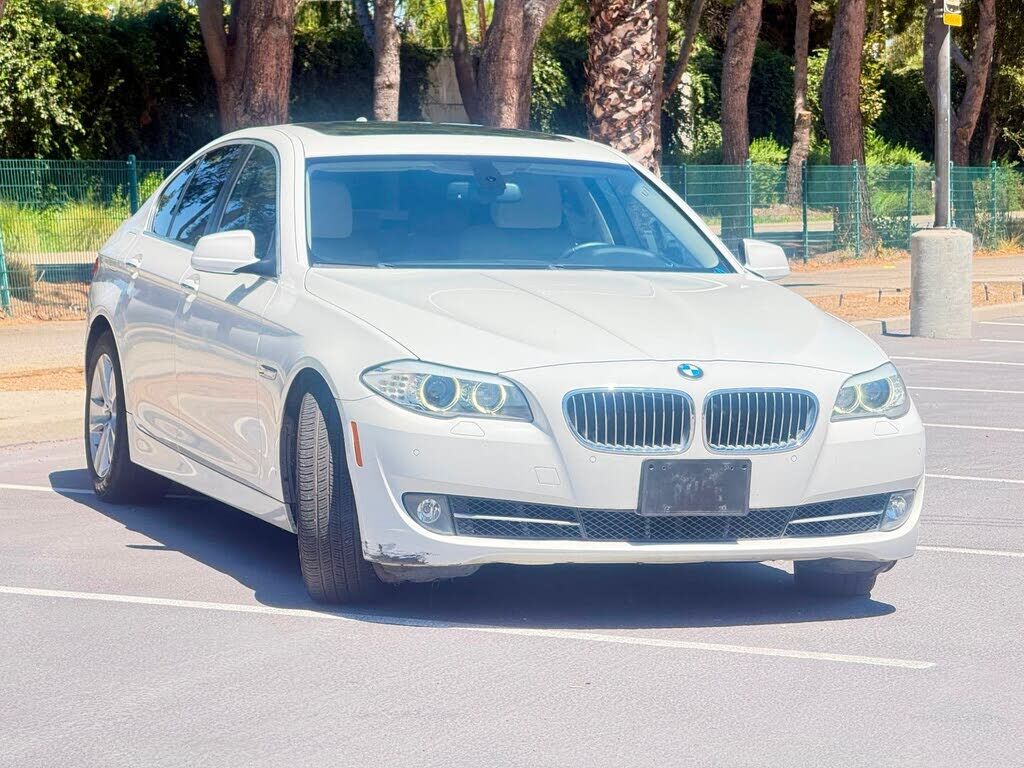 2012 BMW 528i