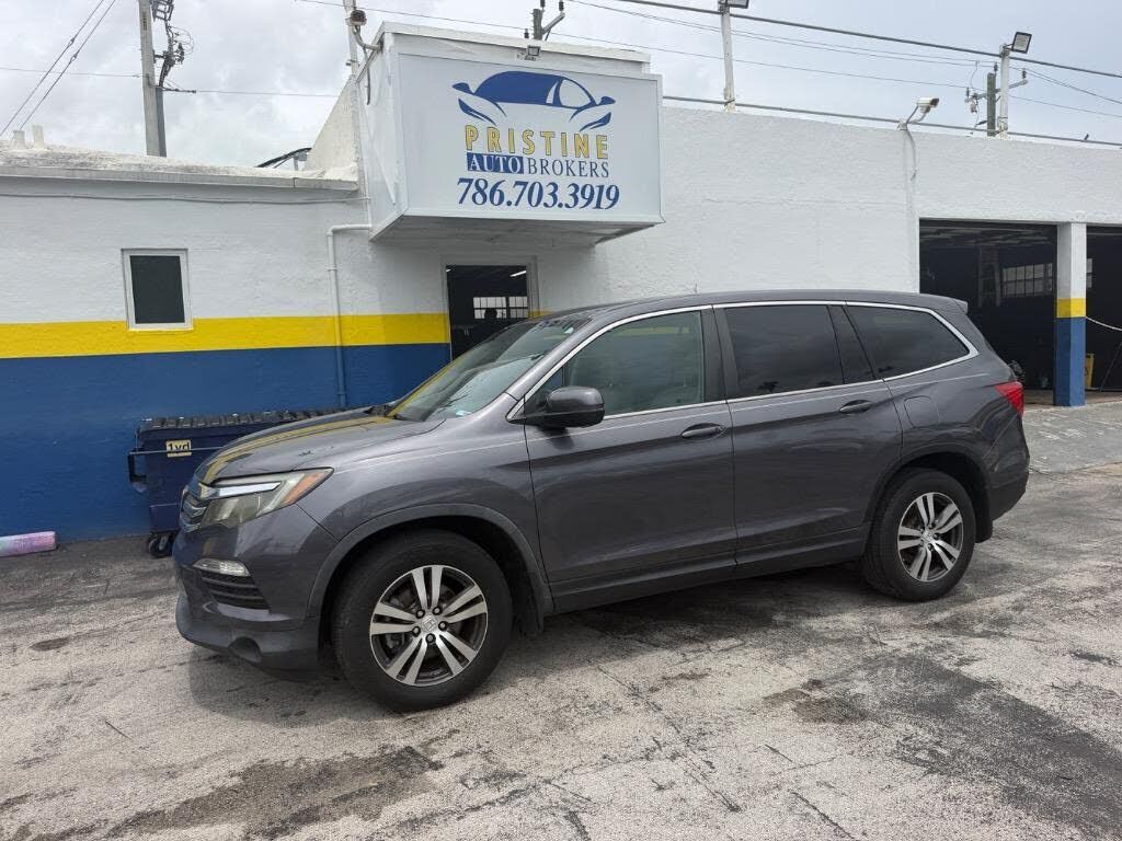 2017 HONDA Pilot
