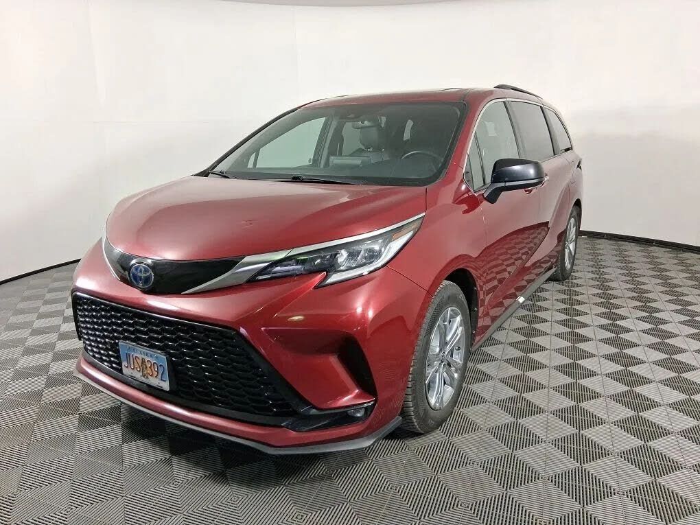 2022 TOYOTA Sienna