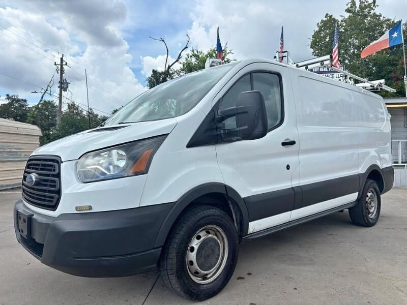 2015 FORD Transit