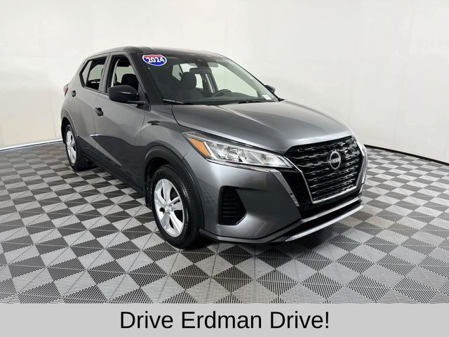 2024 NISSAN Kicks