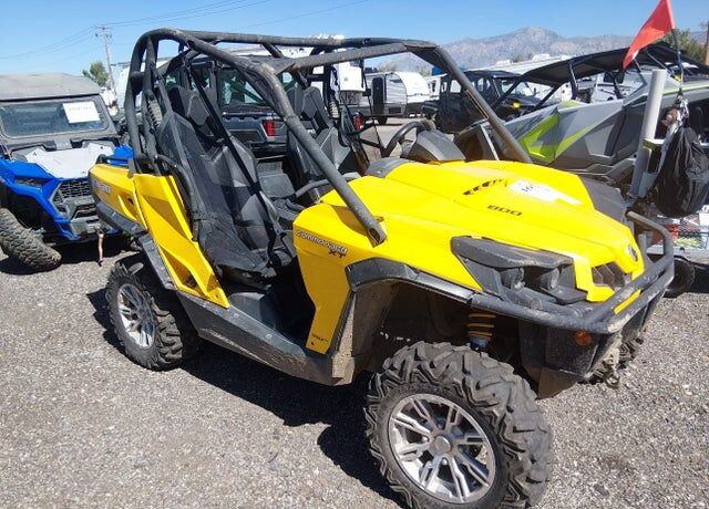2014 CAN-AM Commander - XT/XT-P/MOS