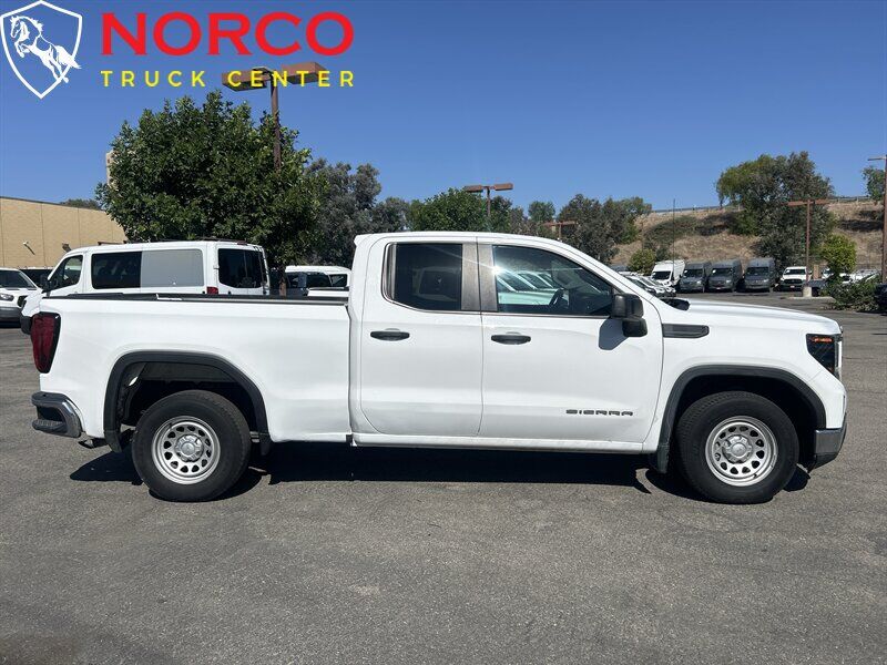 2023 GMC Sierra