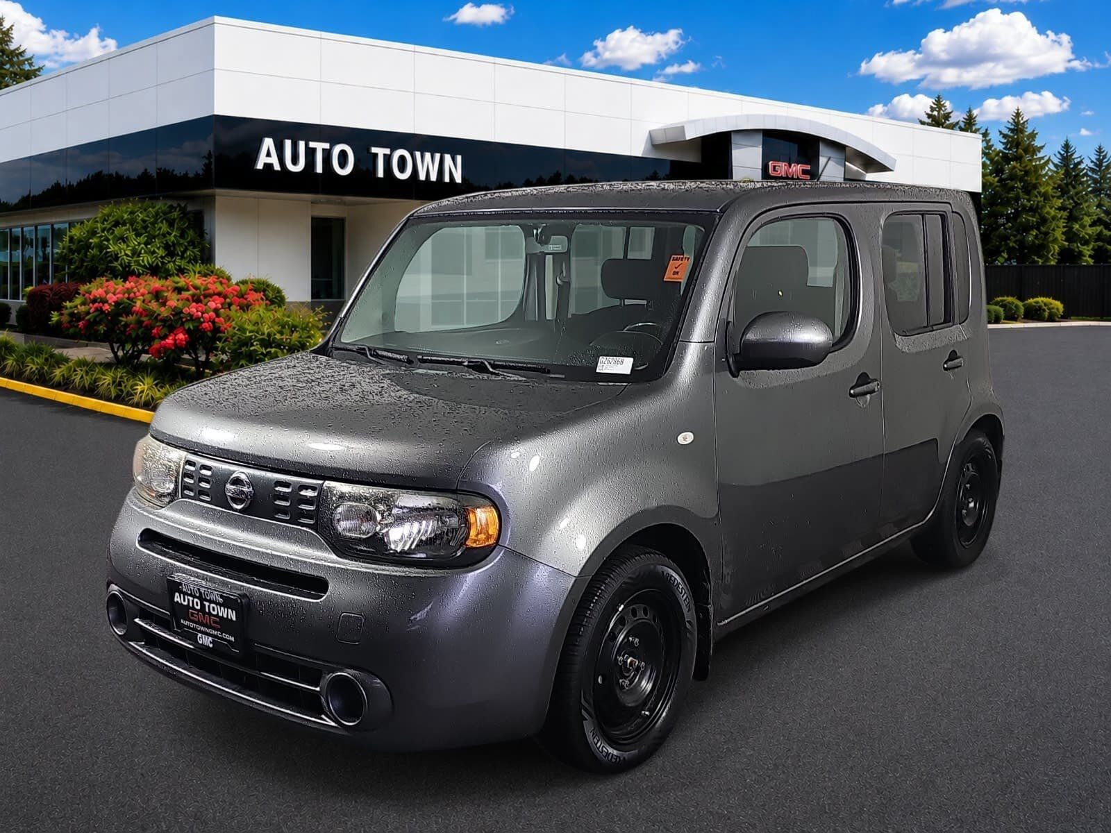 2013 NISSAN Cube