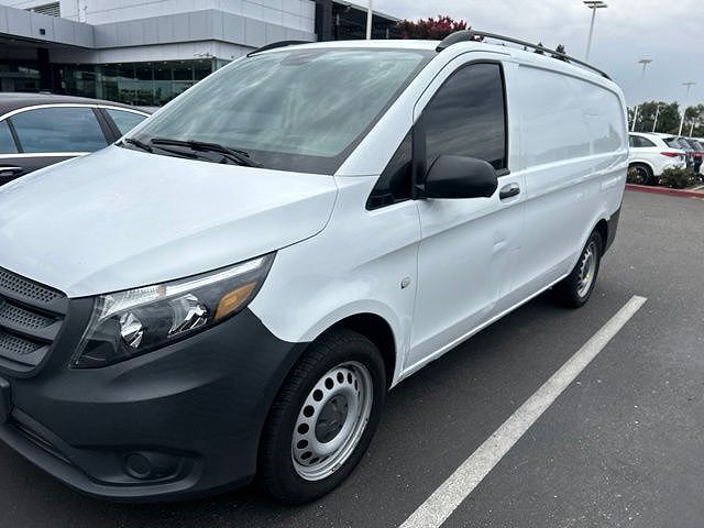 2019 Mercedes-Benz METRIS