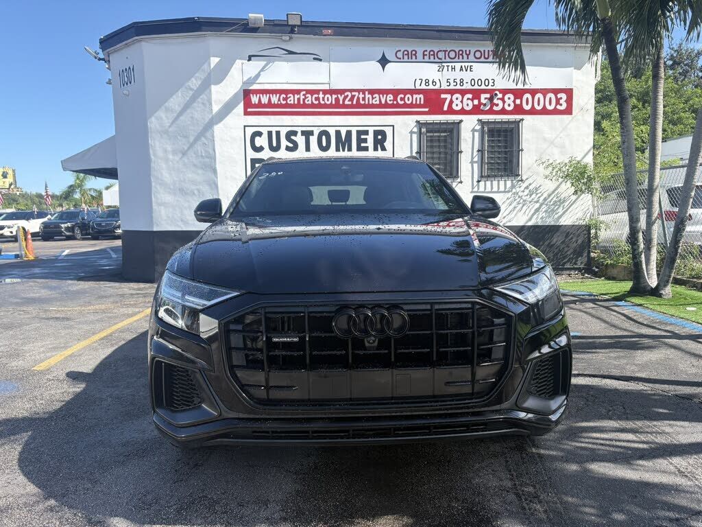 2021 AUDI Q8