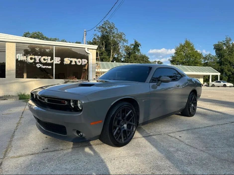 2017 DODGE Challenger