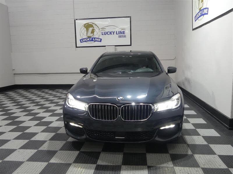 2019 BMW 740i