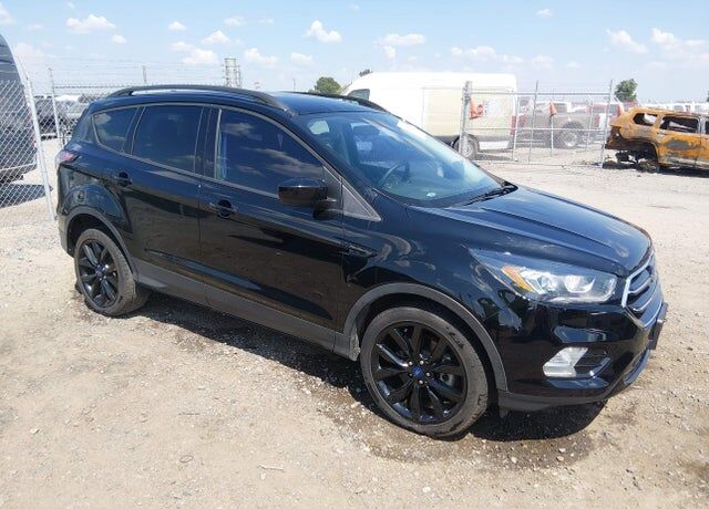 2017 FORD Escape