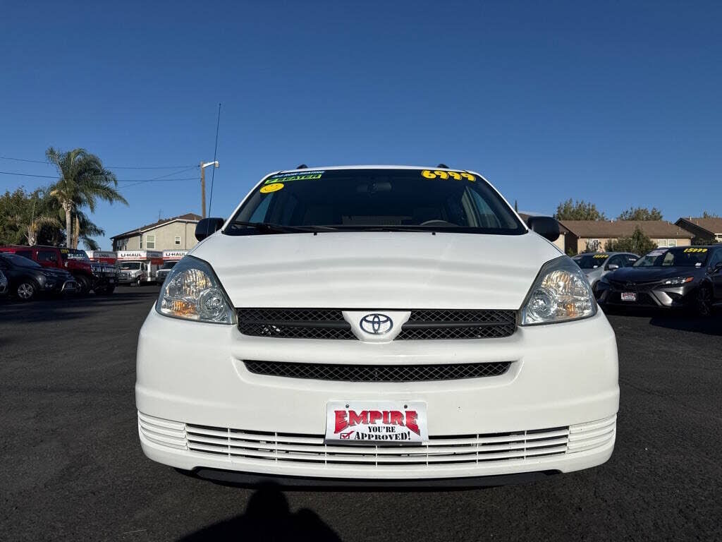 2004 TOYOTA Sienna