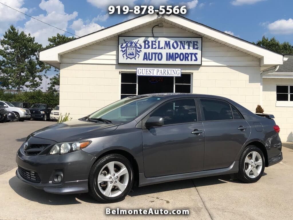 2013 TOYOTA Corolla
