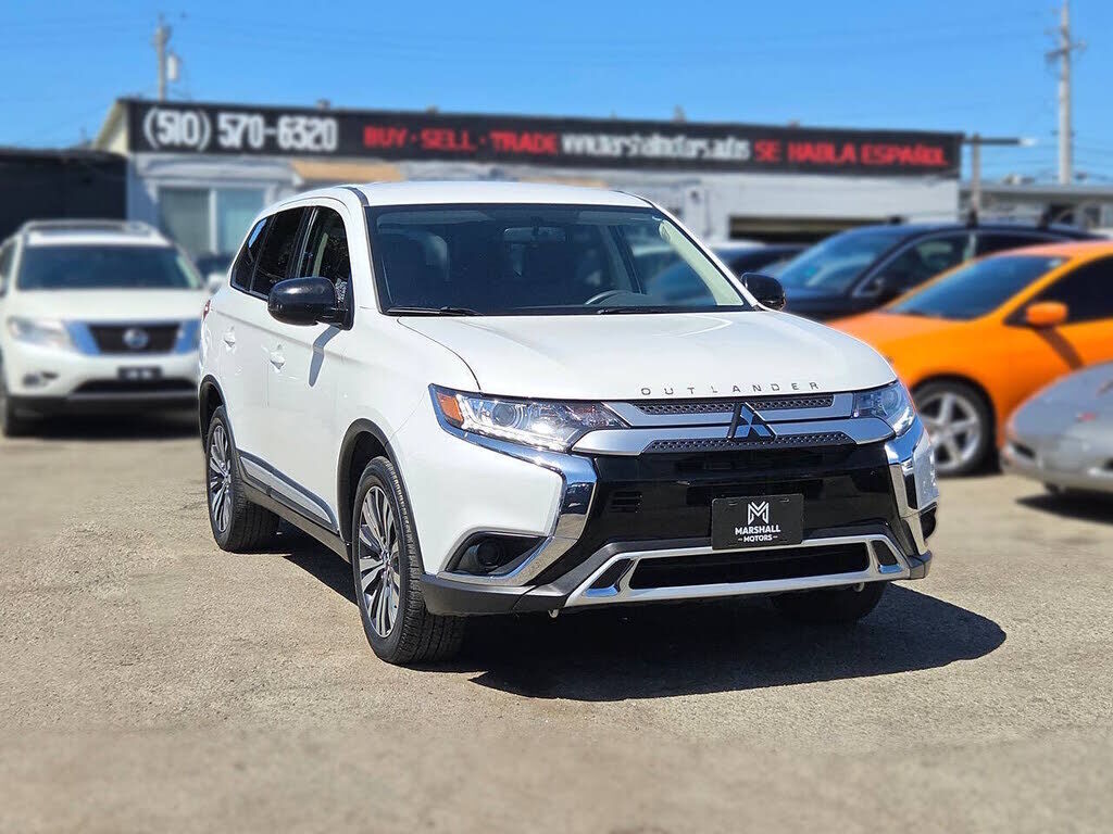 2019 MITSUBISHI Outlander