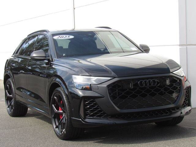 2025 Audi RS Q8