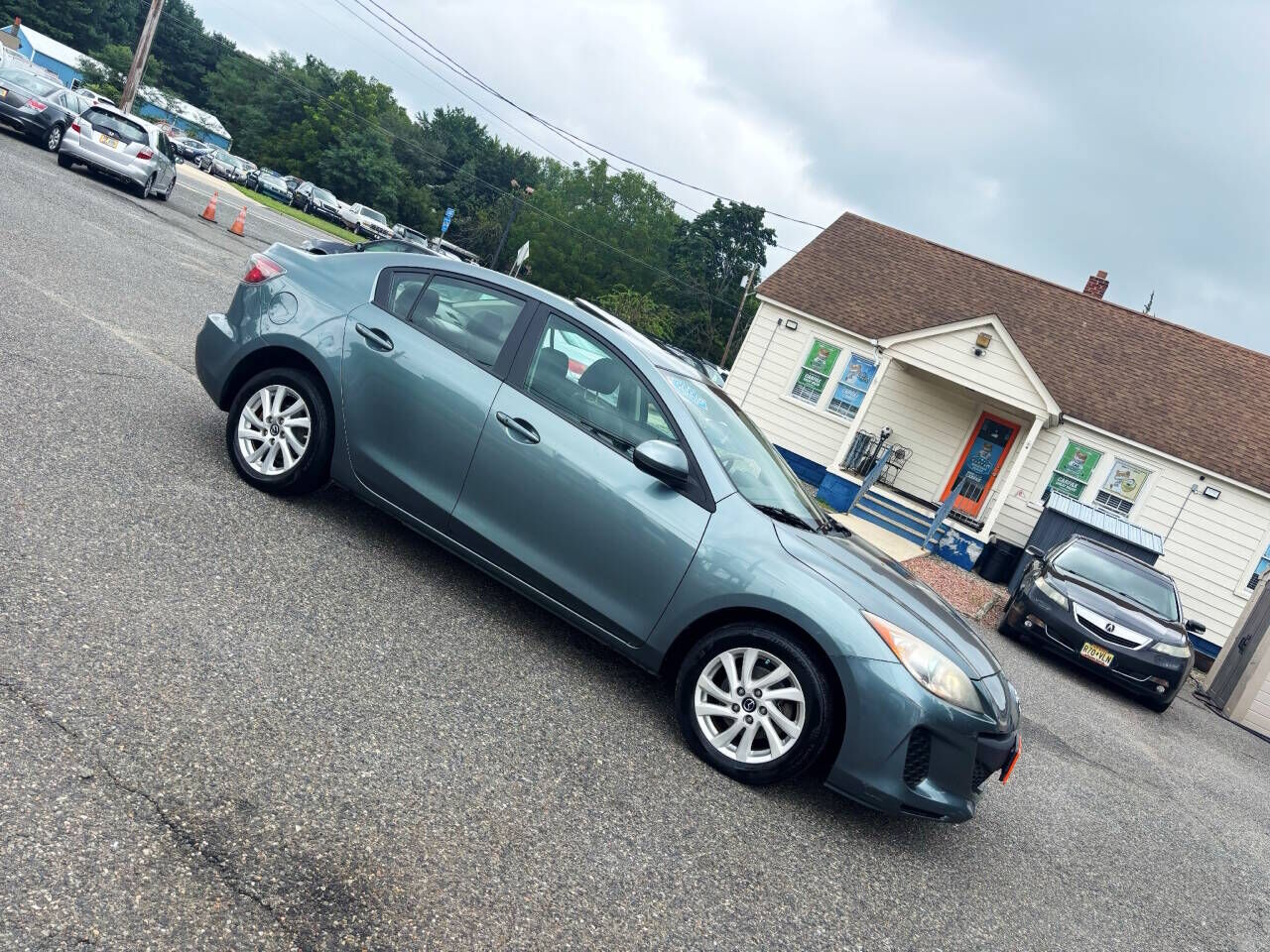 2013 MAZDA Mazda3