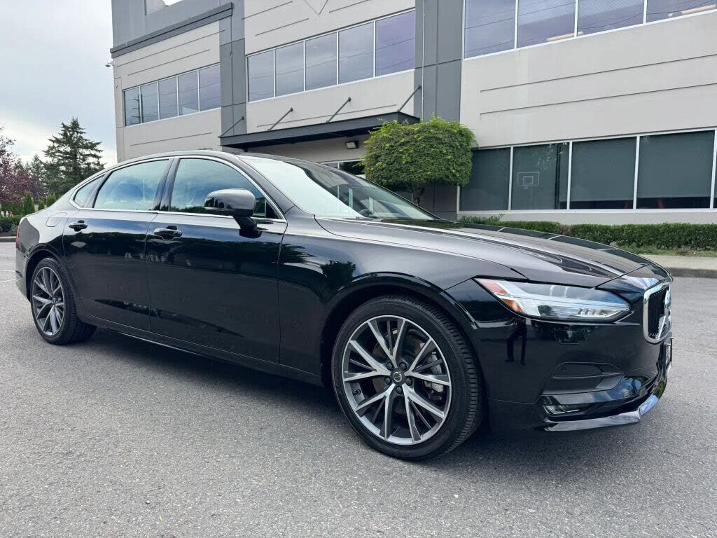 2020 VOLVO S90