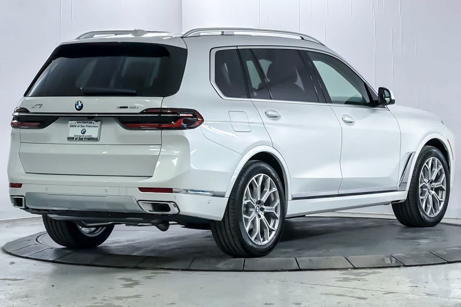 2026 BMW X7