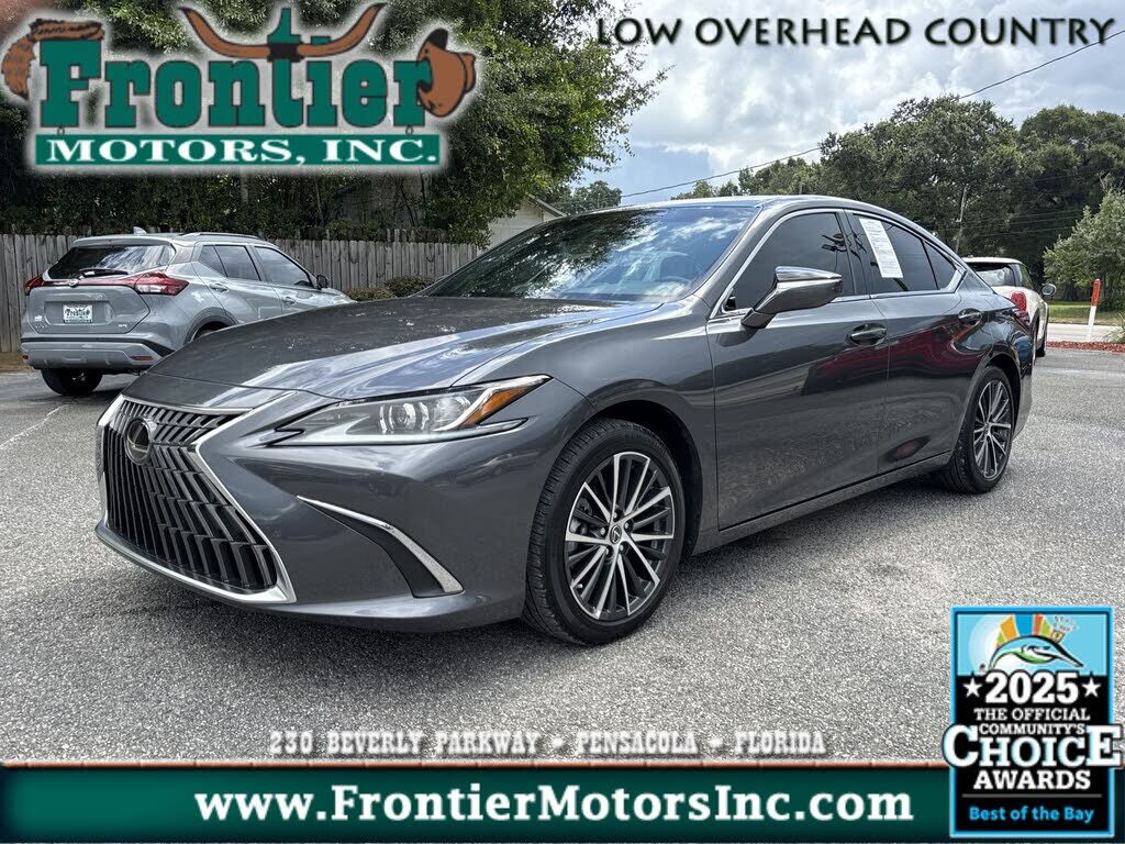 2025 LEXUS ES