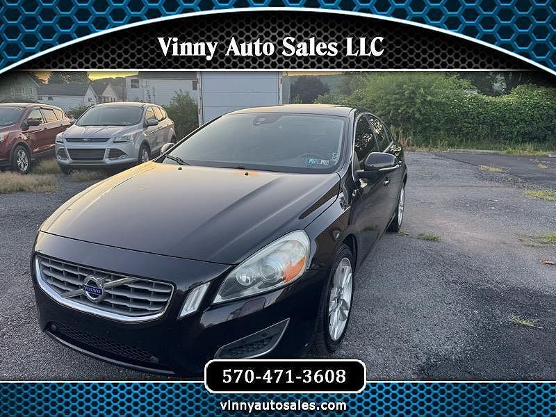 2013 VOLVO S60
