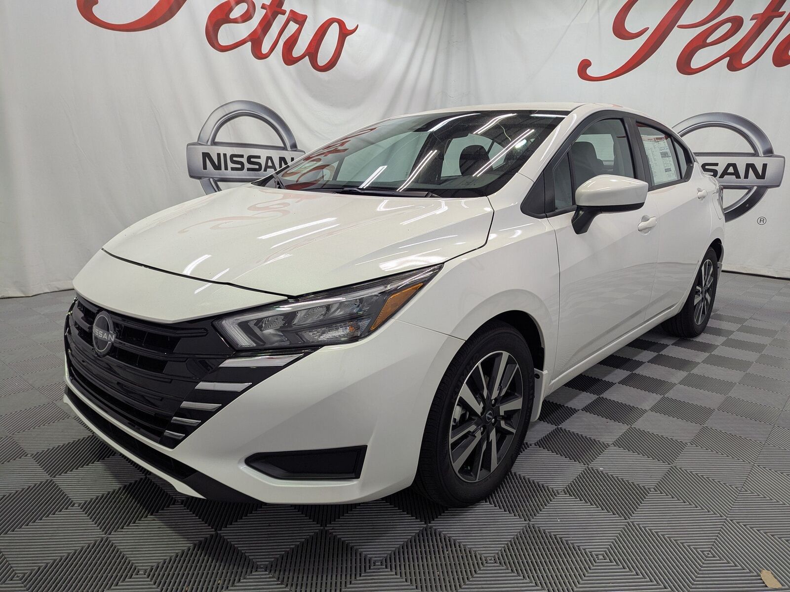 2025 NISSAN Versa