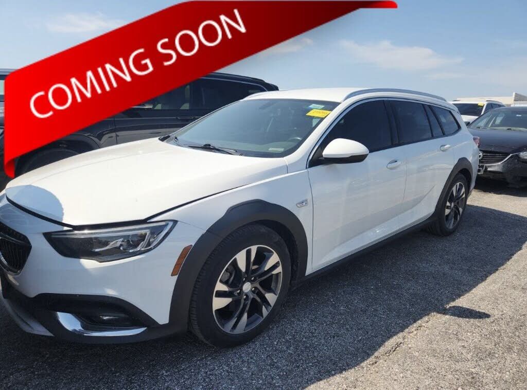 2018 BUICK Regal TourX