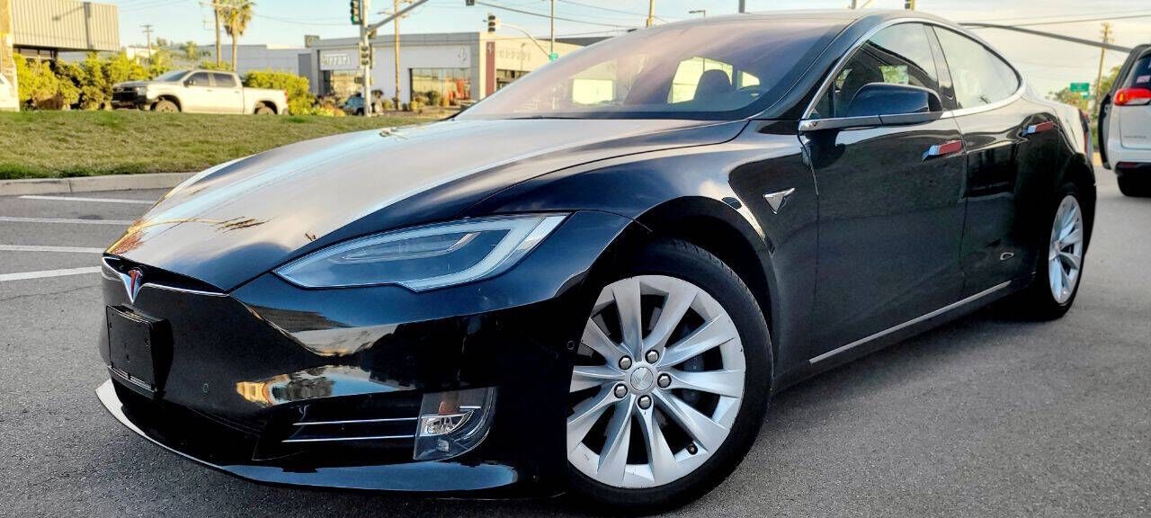 2018 TESLA Model S