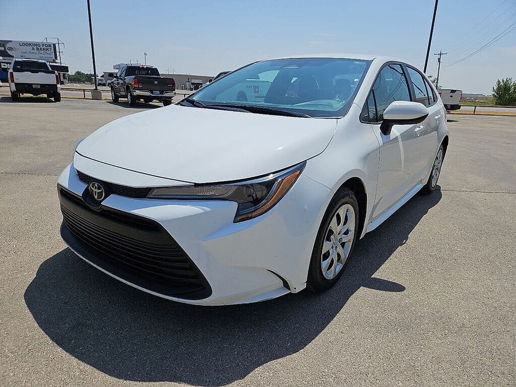 2024 TOYOTA Corolla