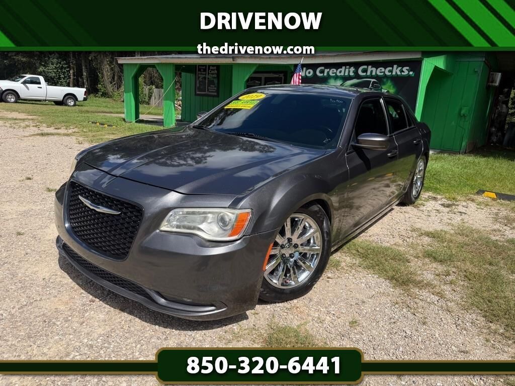 2019 CHRYSLER 300