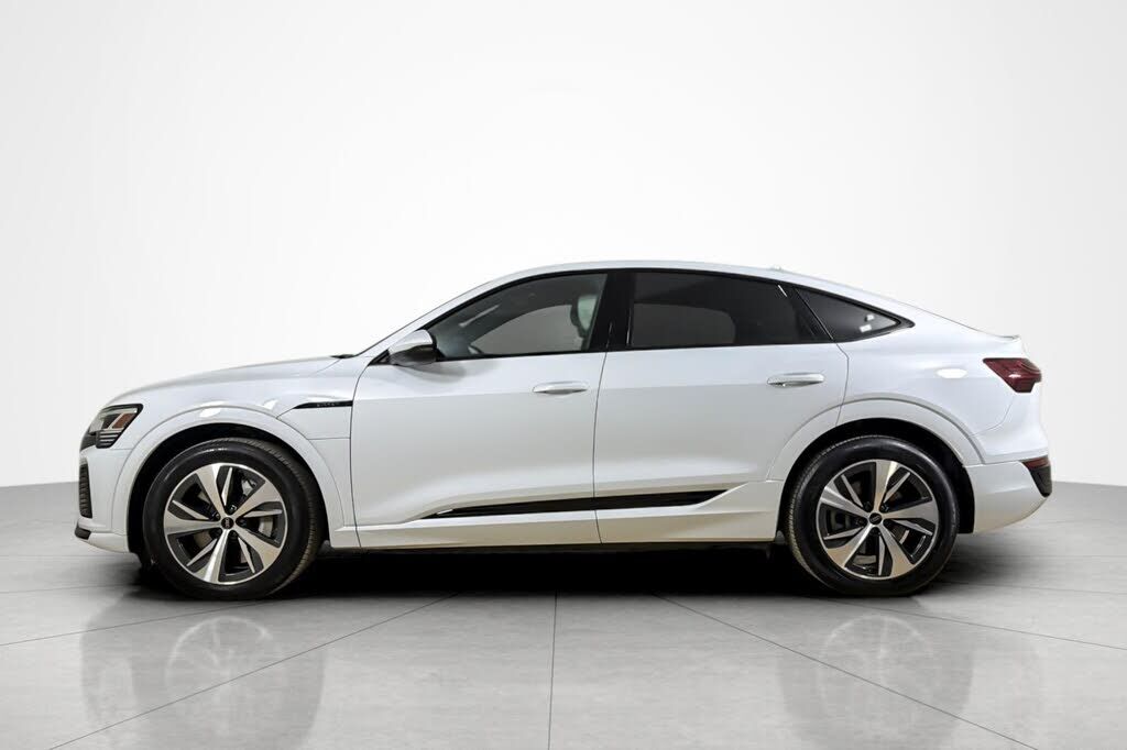 2024 Audi Q8