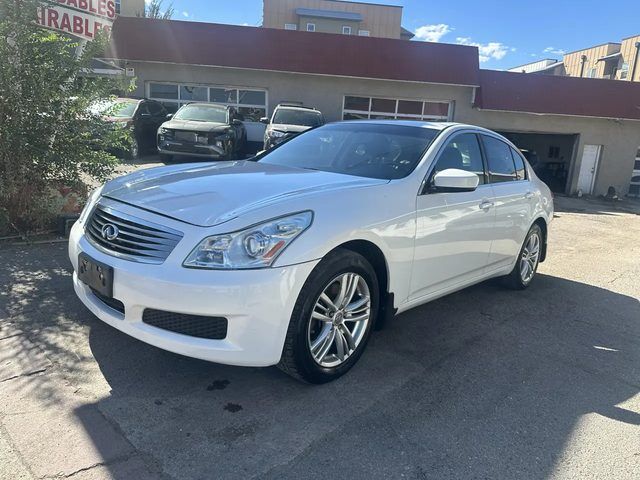 2013 INFINITI G37