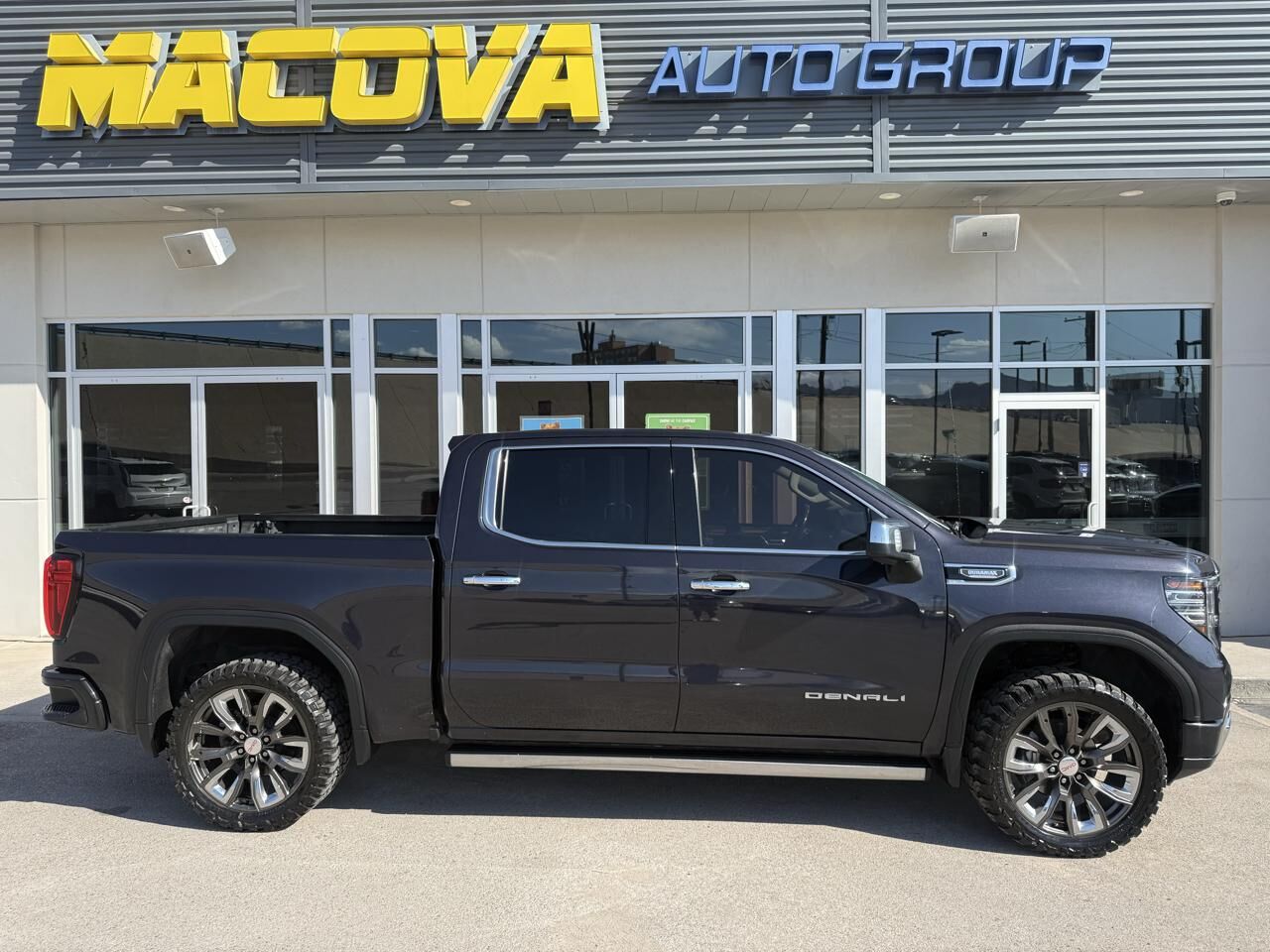 2023 GMC Sierra