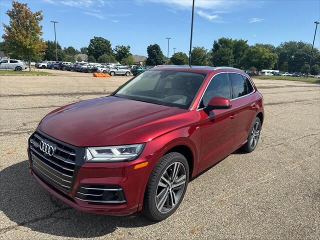 2020 AUDI Q5 e