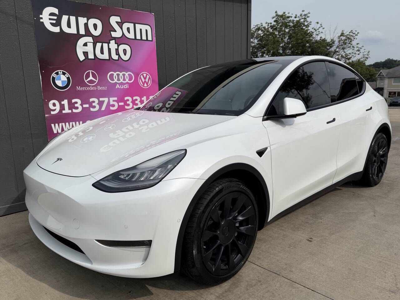 2021 TESLA Model Y