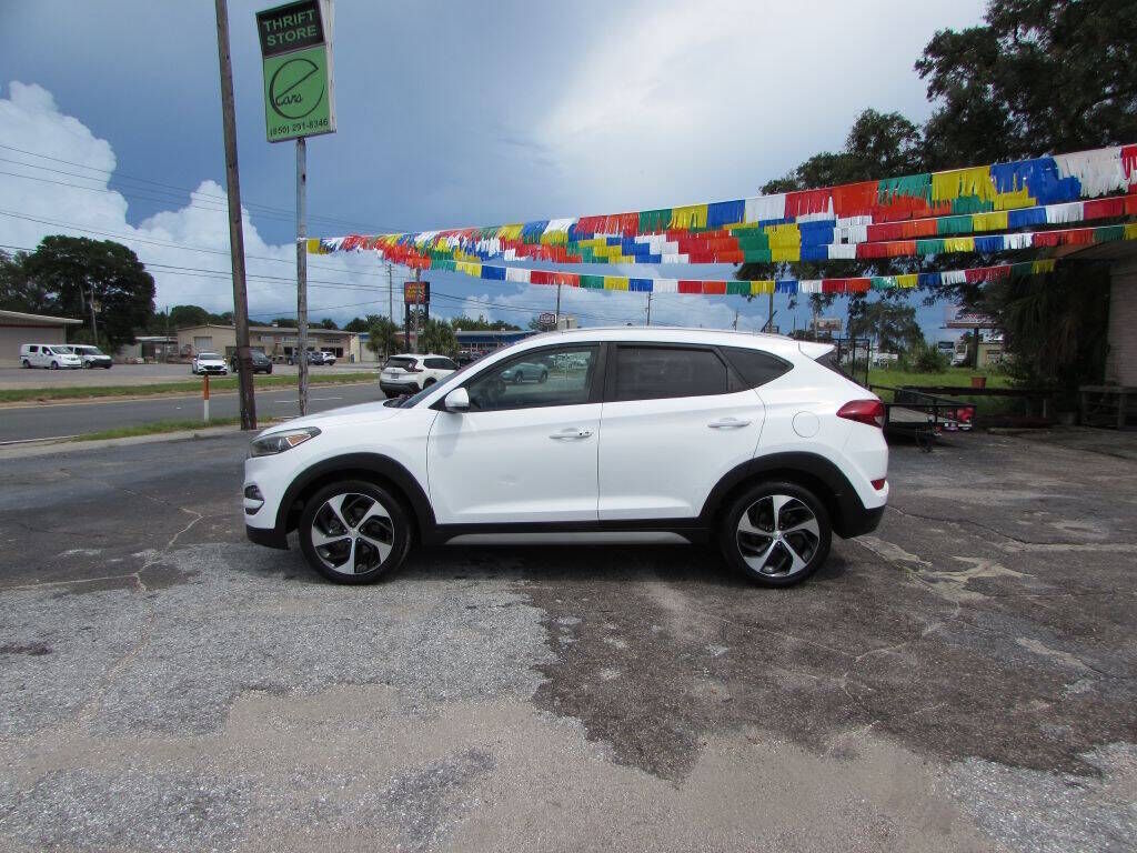 2017 HYUNDAI Tucson