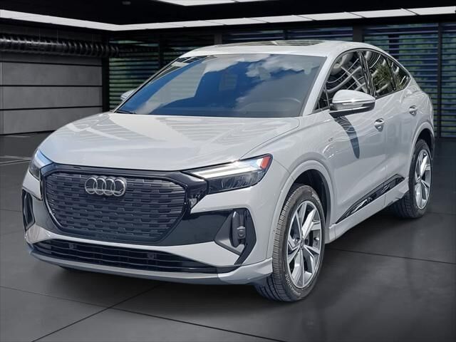 2024 AUDI Q4