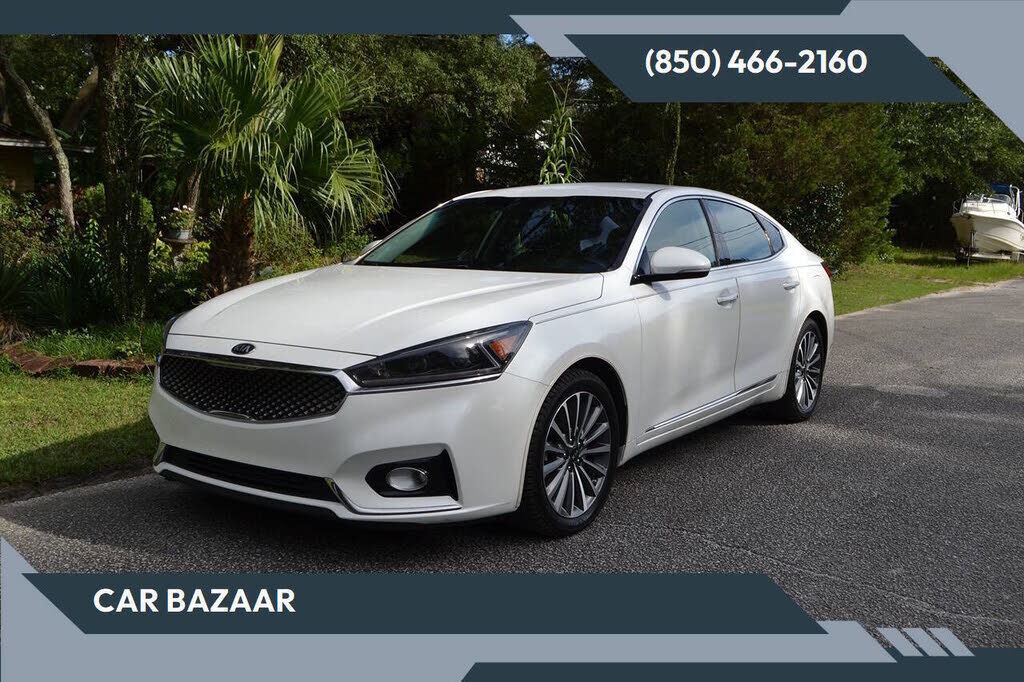 2017 KIA Cadenza