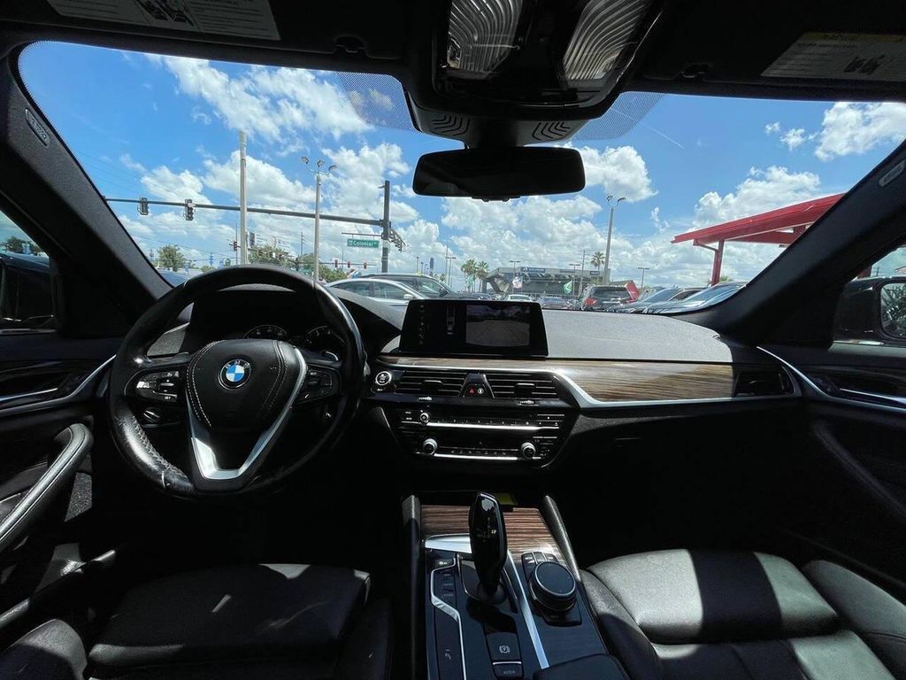 2019 BMW 530i