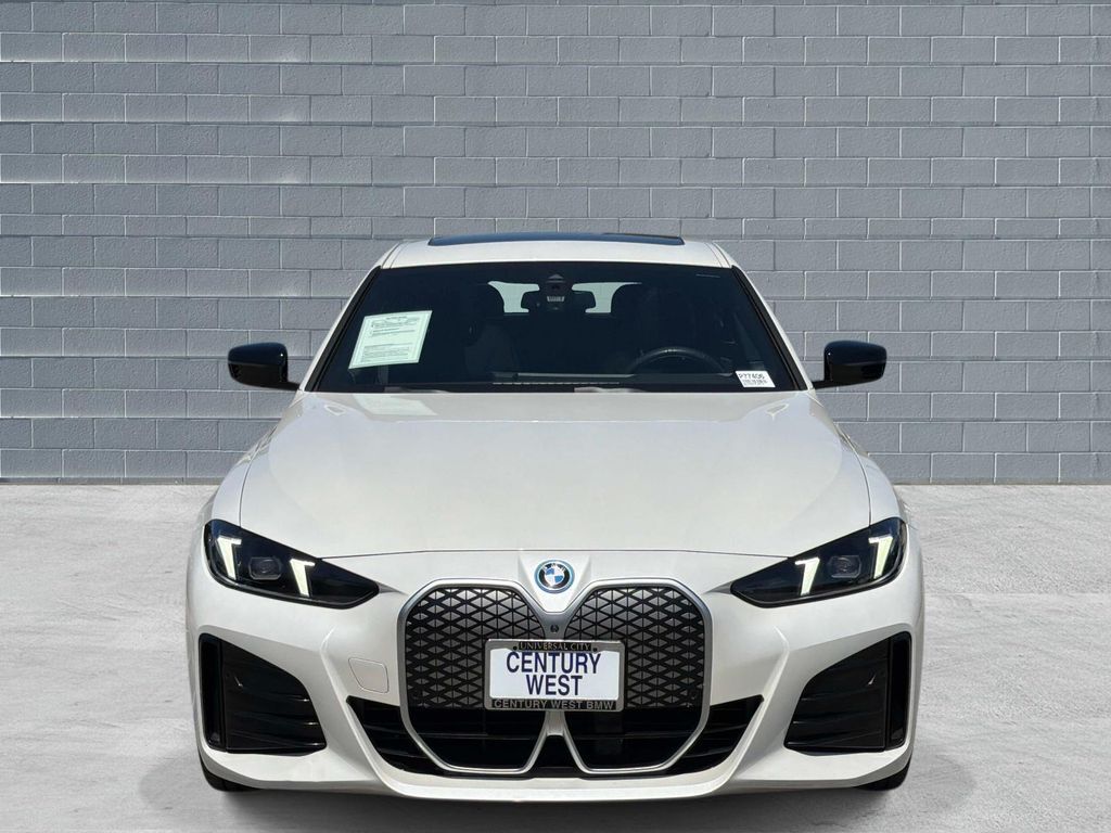 2025 BMW i4