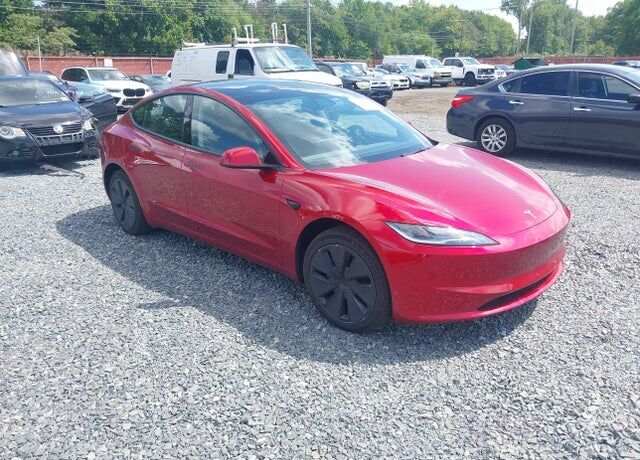 2025 TESLA Model 3