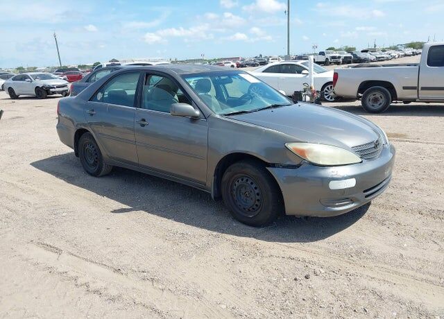 2004 TOYOTA Camry