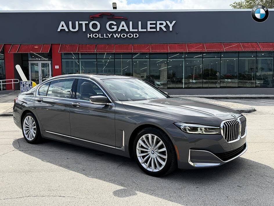 2021 BMW 740i