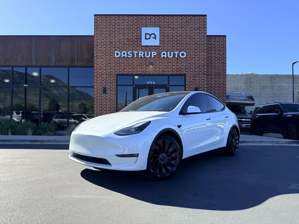 2022 TESLA Model Y