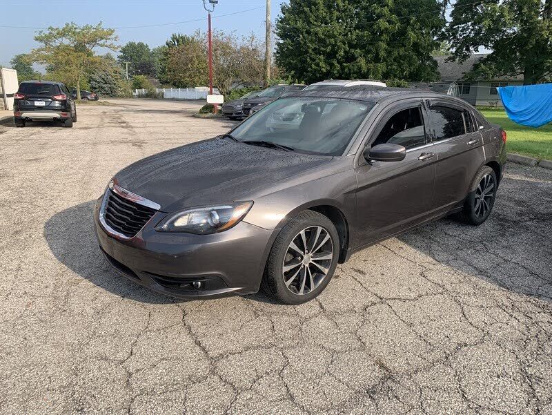 2014 CHRYSLER 200