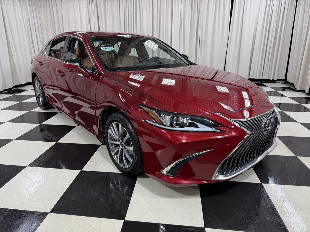 2020 LEXUS ES