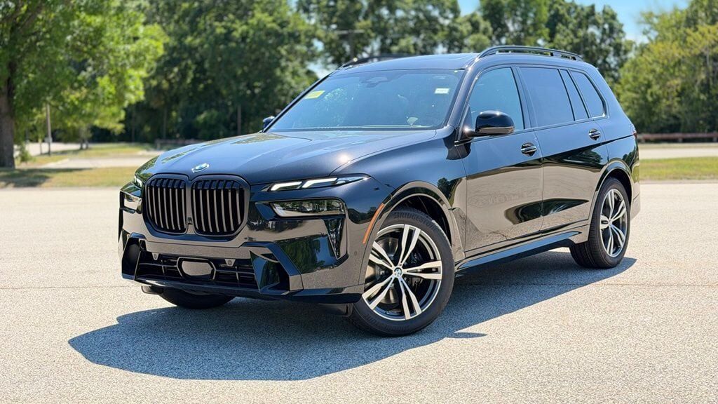 2027 BMW X7