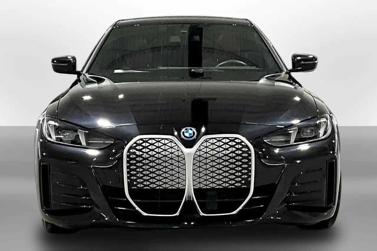 2025 BMW i4