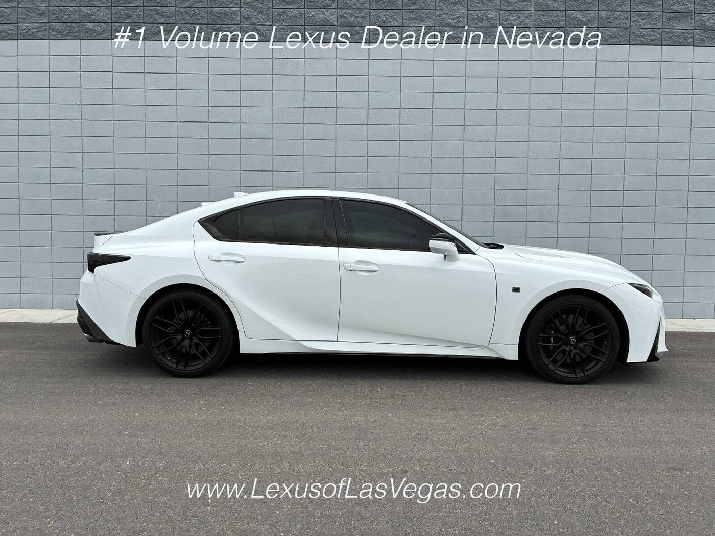 2023 Lexus IS