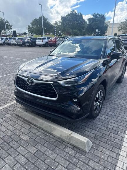 2023 TOYOTA Highlander